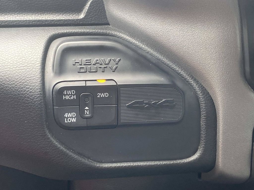 Used 2024 RAM 2500 Big Horn AWD/4WD image 31