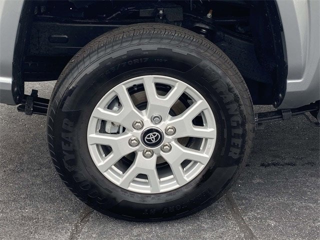 Used 2025 Toyota Tacoma SR RWD image 7