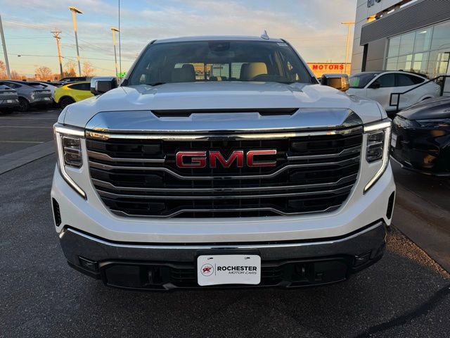 Used 2023 GMC Sierra 1500 SLT image 4