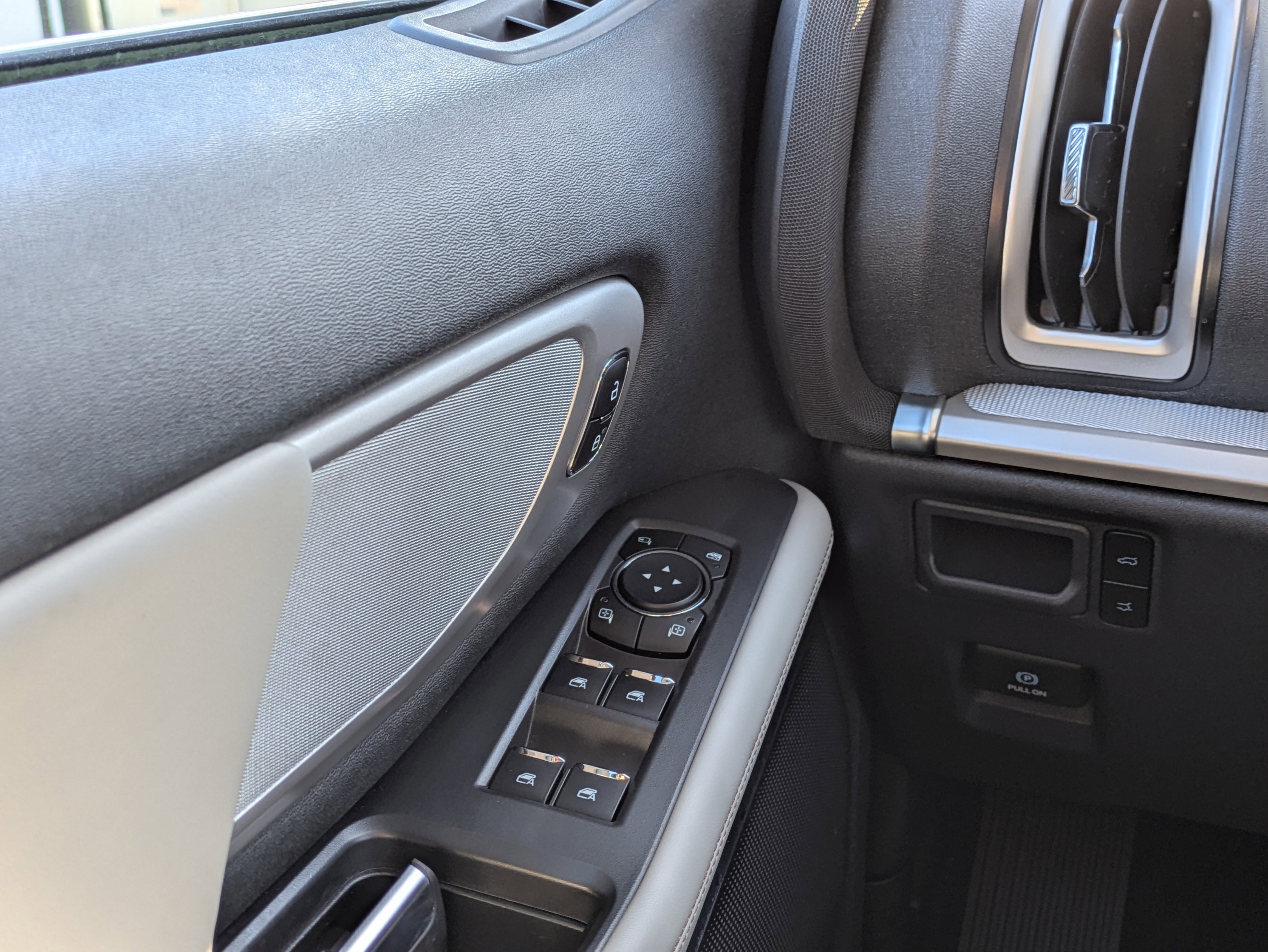 Certified 2025 Ford Expedition Max Active image 28