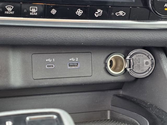 Used 2023 Nissan Rogue SV image 20