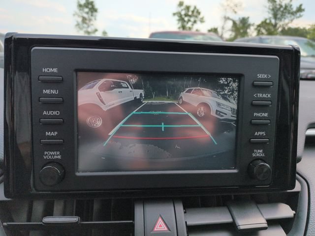 Used 2019 Toyota RAV4 LE w/ Carpet Mat Package AWD/4WD image 38