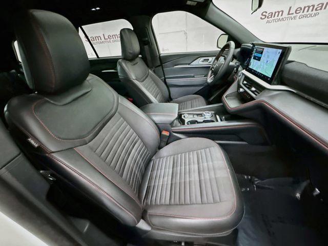 Certified 2025 Ford Explorer ST-Line AWD/4WD image 31
