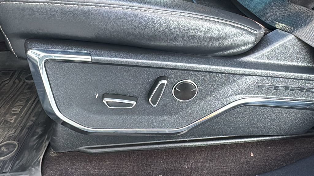 Certified 2021 Ford F150 Lariat w/ Equipment Group 502A High image 22