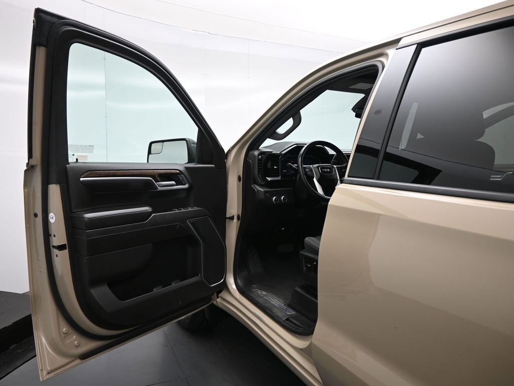 Used 2022 GMC Sierra 1500 Elevation image 35