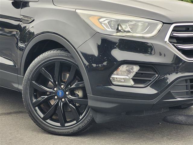 Certified 2019 Ford Escape SE FWD image 11