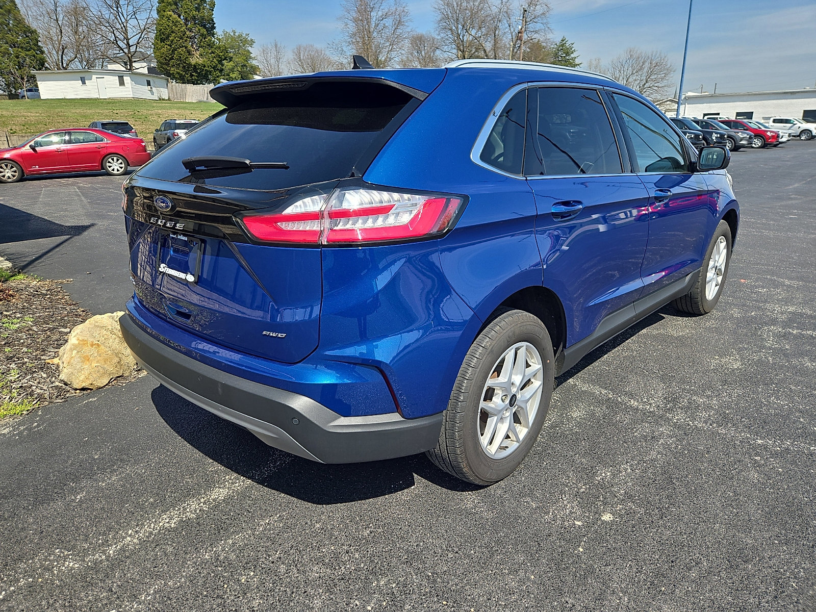 Certified 2024 Ford Edge SEL w/ Convenience Package AWD/4WD image 4