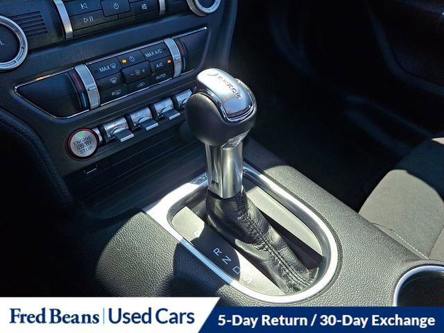 Certified 2019 Ford Mustang Convertible w/ Equipment Group 101A image 22