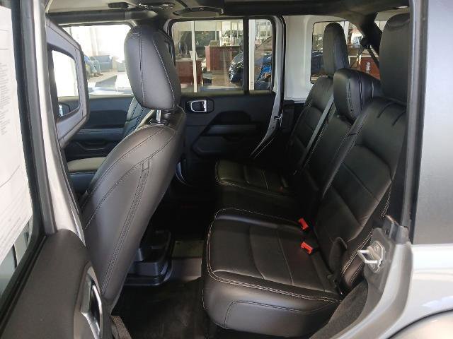Used 2019 Jeep Wrangler Unlimited Sahara image 10