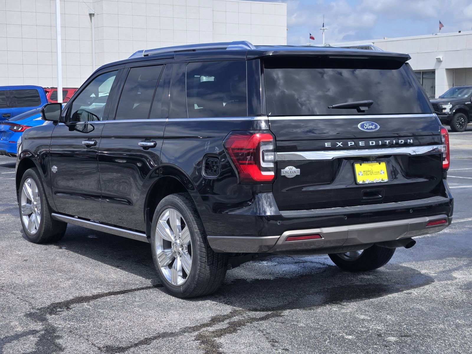 Certified 2023 Ford Expedition King Ranch RWD image 6
