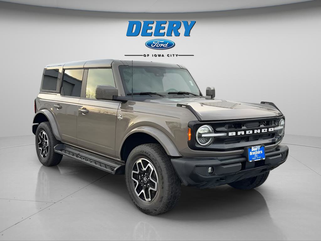 Certified 2025 Ford Bronco Outer Banks AWD/4WD image 1