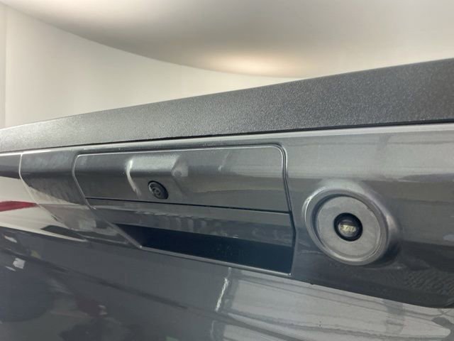 Certified 2025 Ford F350 Lariat w/ FX4 Off-Road Package image 9