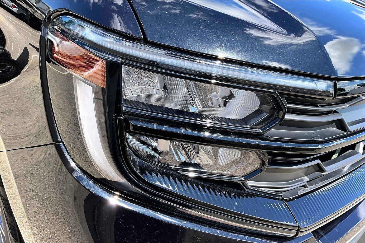 Certified 2025 Ford Expedition Max Active RWD image 27
