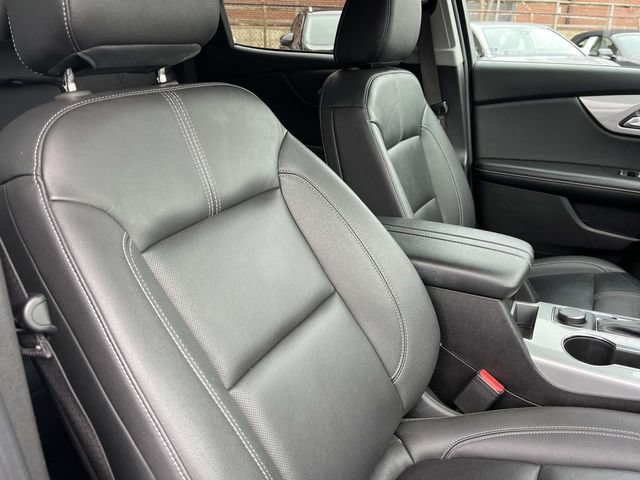 Used 2024 Chevrolet Blazer LT FWD image 31