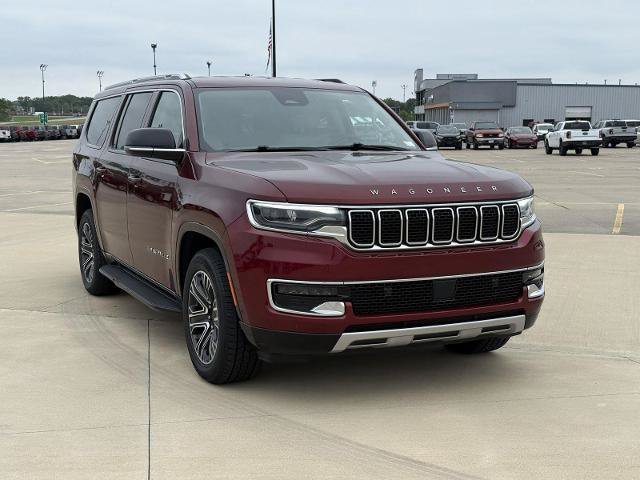 Used 2024 Jeep Wagoneer L Series II w/ Flexible Seating Group AWD/4WD image 2