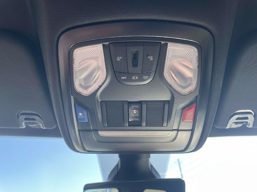Used 2024 RAM 1500 Big Horn RWD image 28