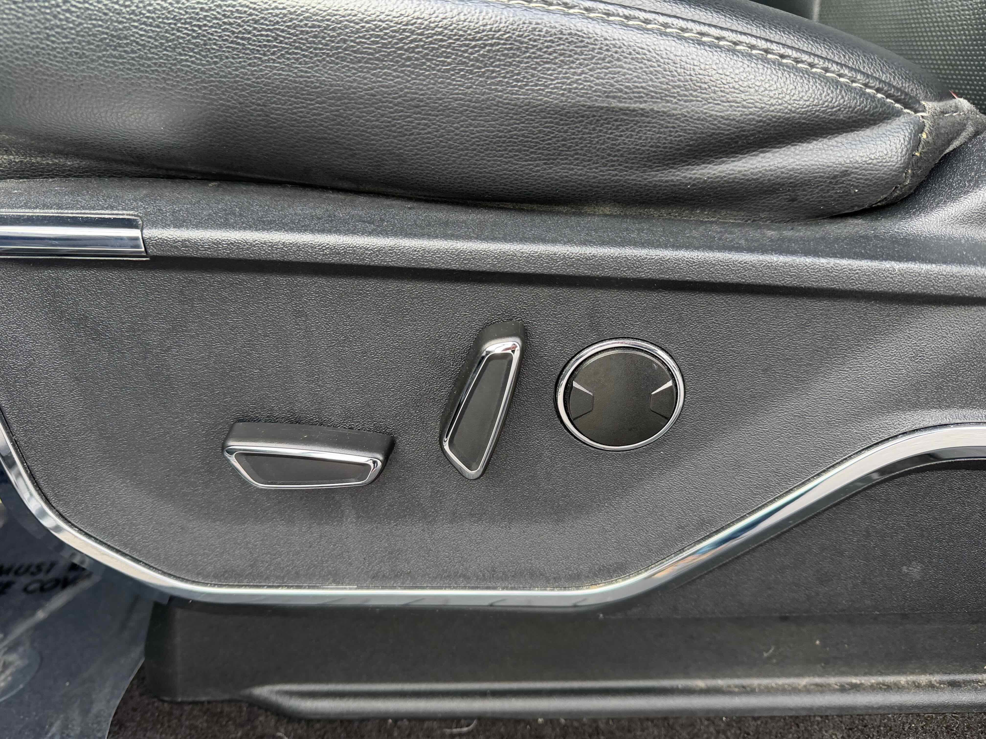 Certified 2022 Ford F150 Lariat w/ Equipment Group 502A High image 17