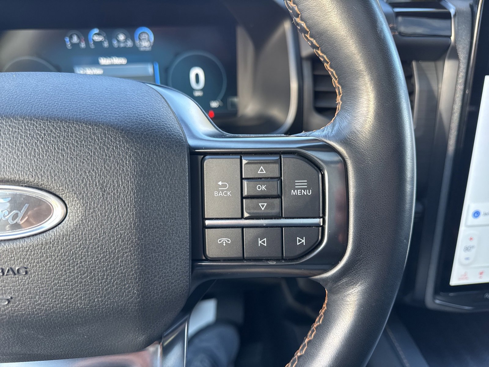 Certified 2022 Ford Expedition Platinum image 32