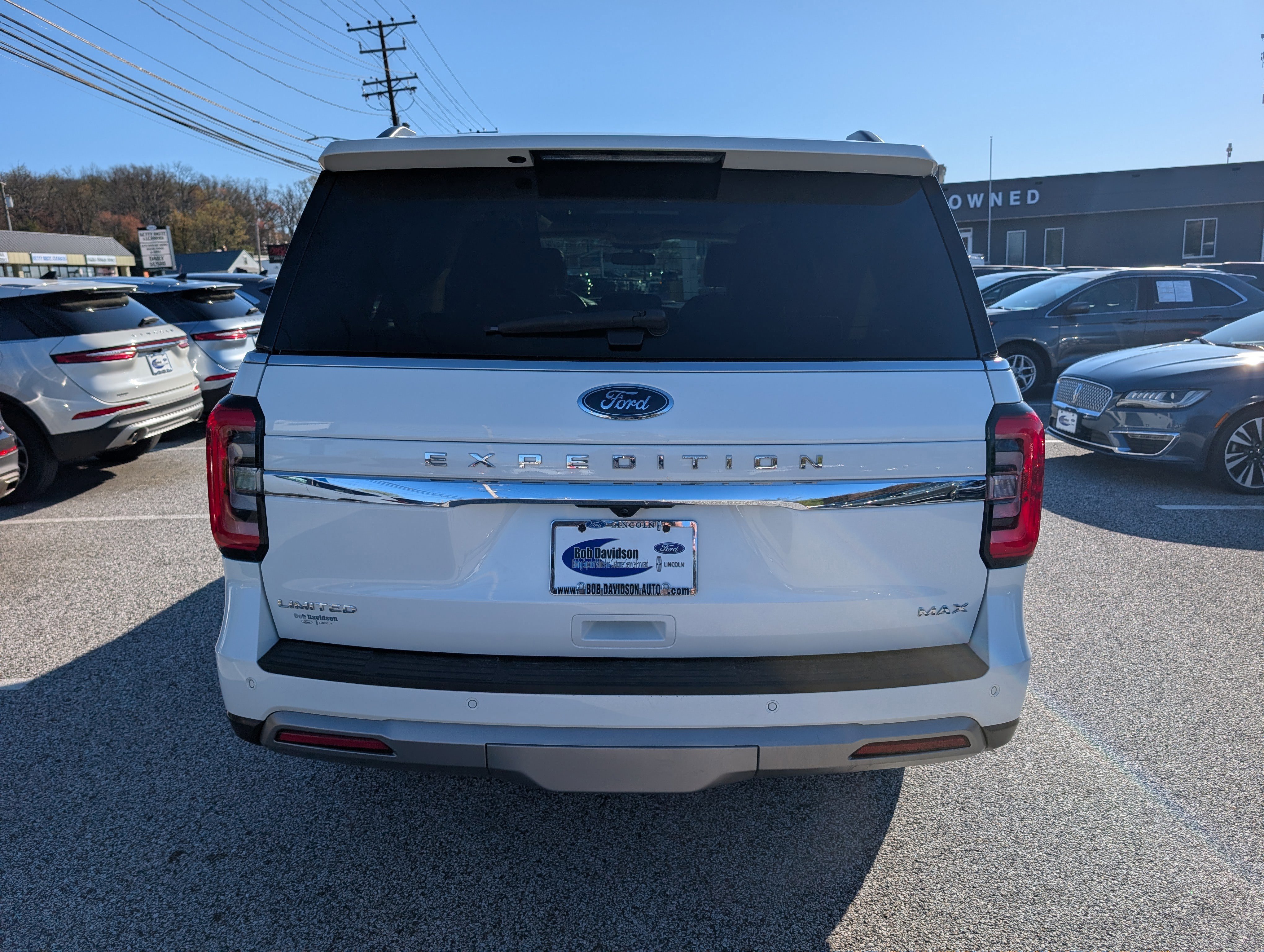 Certified 2022 Ford Expedition Max Limited image 3