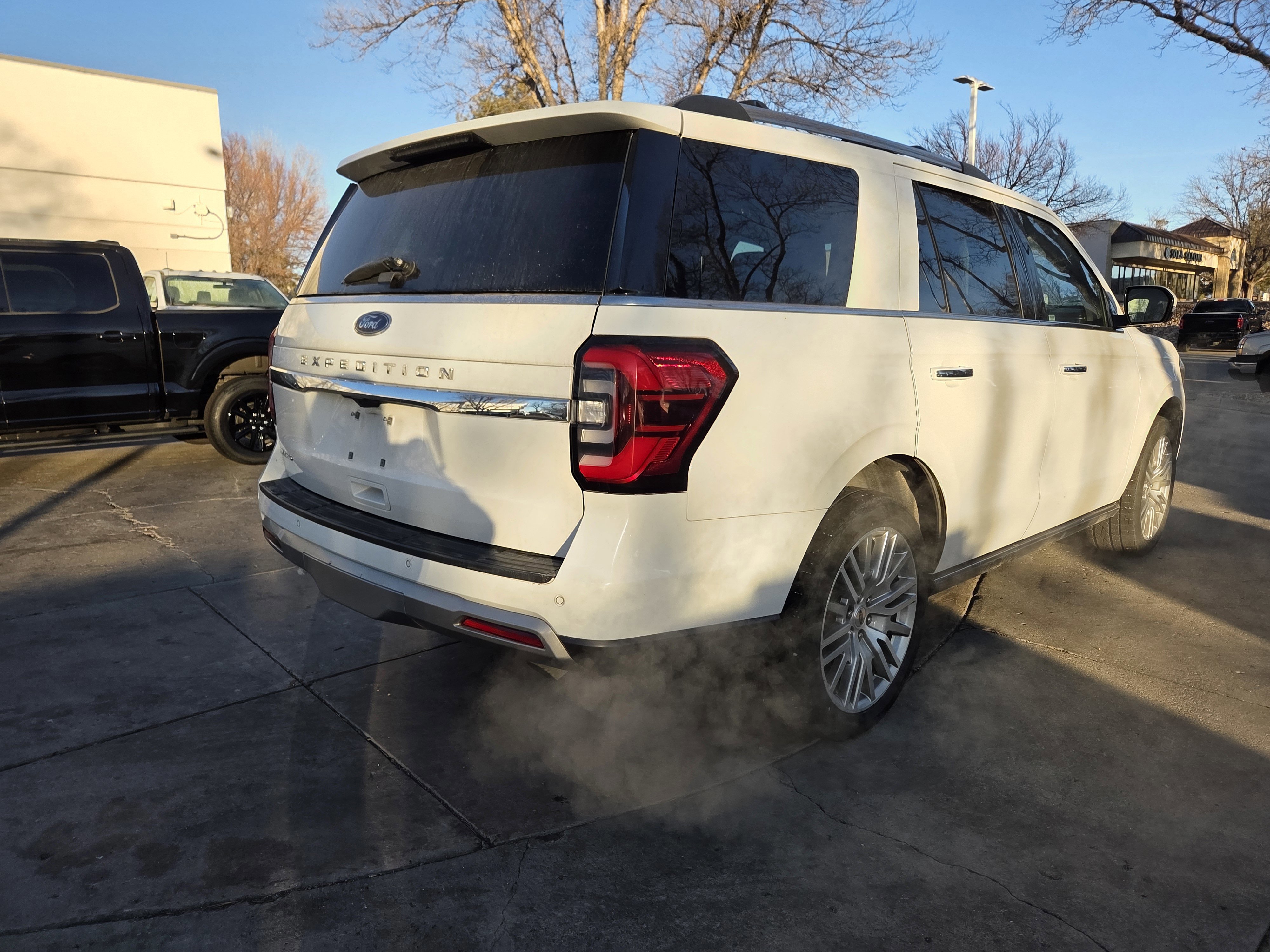 Certified 2024 Ford Expedition Limited image 5