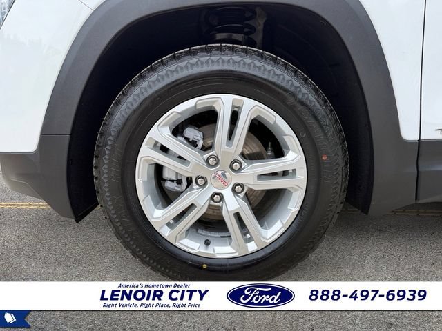Used 2024 GMC Terrain SLE AWD/4WD image 8