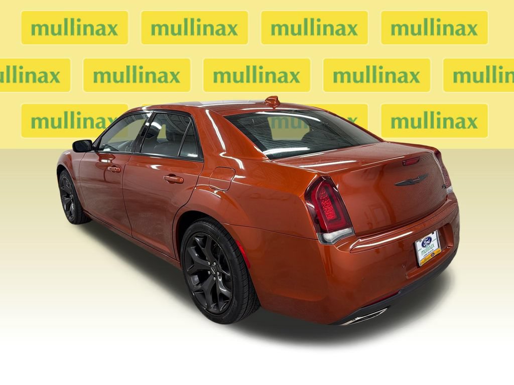 Used 2021 Chrysler 300 S RWD image 10