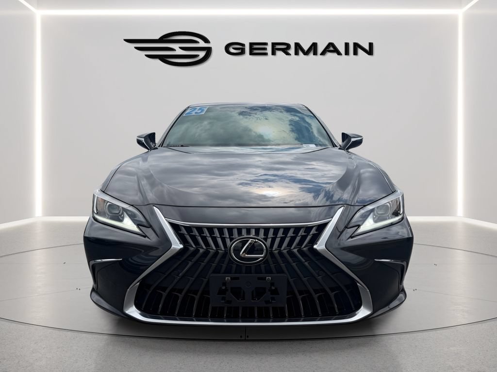 Used 2025 Lexus ES 300h w/ Premium Package FWD image 3