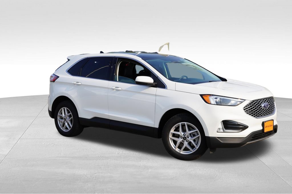 Certified 2024 Ford Edge SEL w/ Convenience Package AWD/4WD image 2