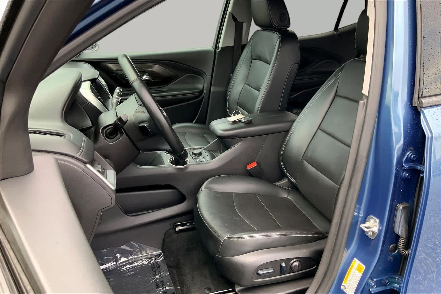 Used 2024 GMC Terrain SLT AWD/4WD image 8