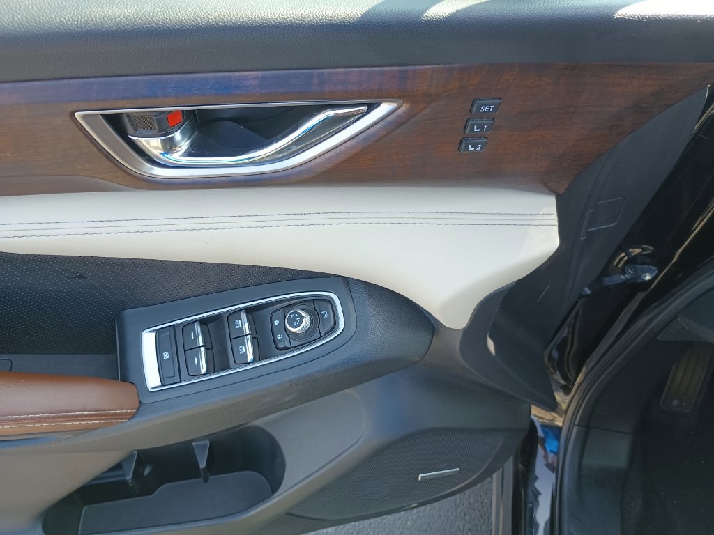 Used 2022 Subaru Ascent Touring AWD/4WD image 12