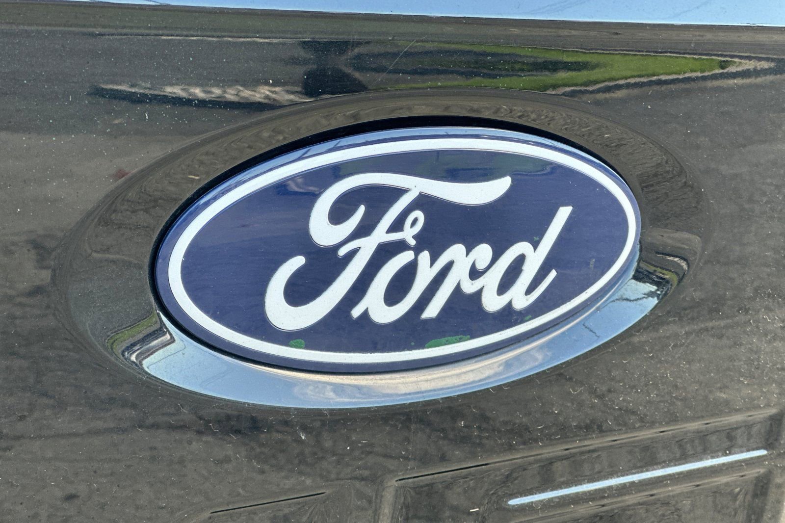 Certified 2024 Ford F150 XLT w/ Mobile Office Package AWD/4WD image 23