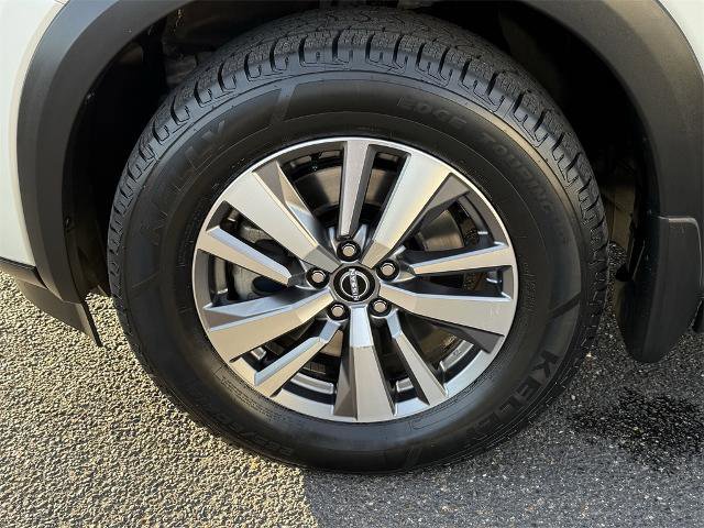 Used 2022 Nissan Pathfinder SL image 11