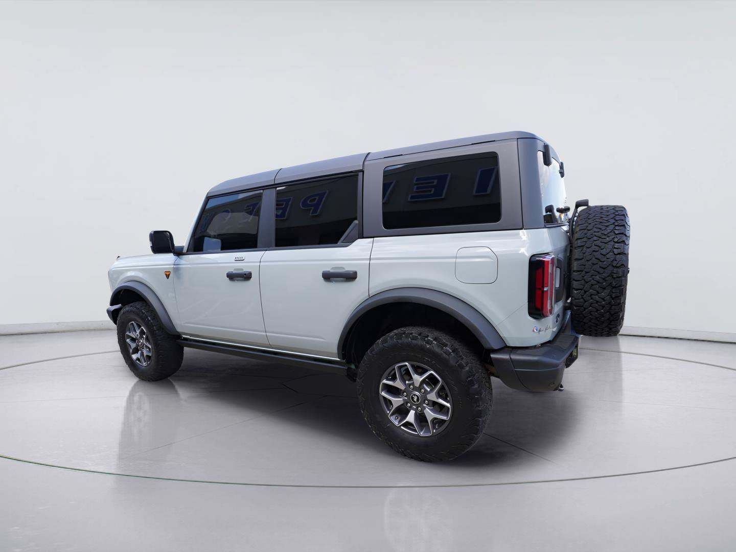Certified 2023 Ford Bronco Badlands AWD/4WD image 4
