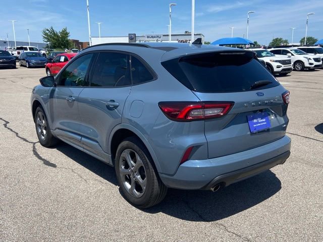 Certified 2024 Ford Escape ST-Line w/ Tech Pack #1 AWD/4WD image 4