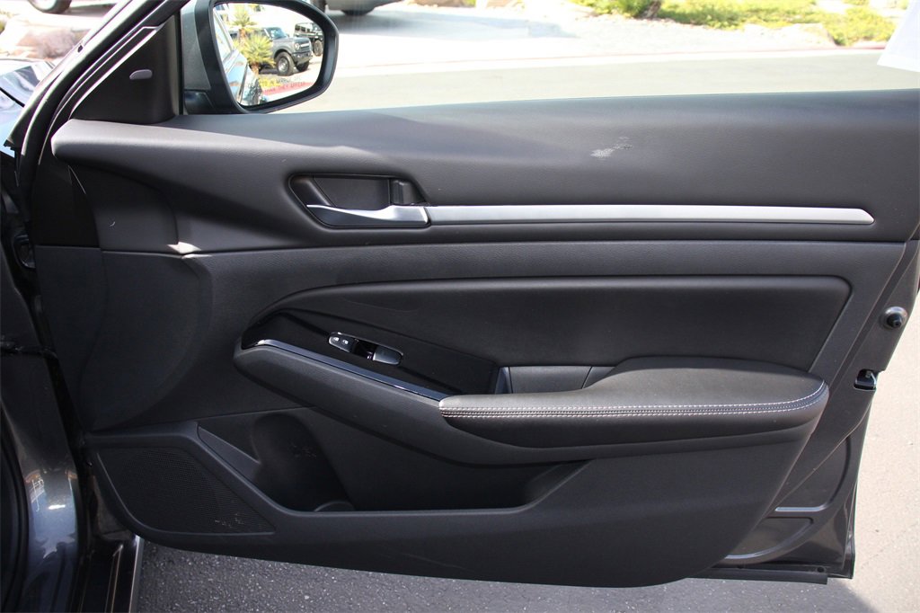 Used 2023 Nissan Altima 2.5 SV image 27