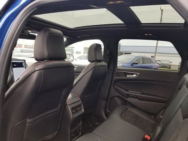 Certified 2023 Ford Edge ST-Line AWD/4WD image 17