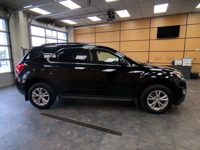 Used 2017 Chevrolet Equinox LT w/ Convenience Package AWD/4WD image 8