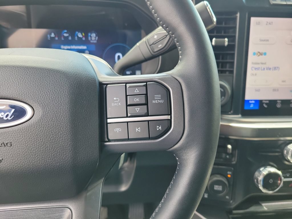 Certified 2024 Ford F250 Lariat w/ Lariat Ultimate Package AWD/4WD image 25