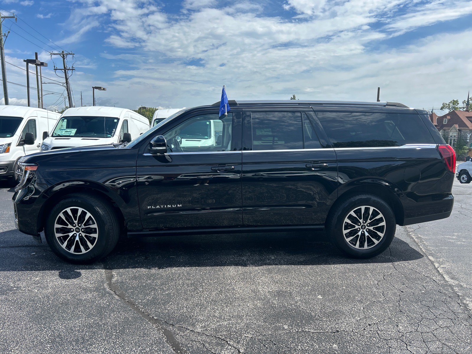 Certified 2025 Ford Expedition Max Platinum AWD/4WD image 4