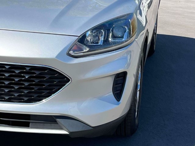 Certified 2020 Ford Escape SE AWD/4WD image 9