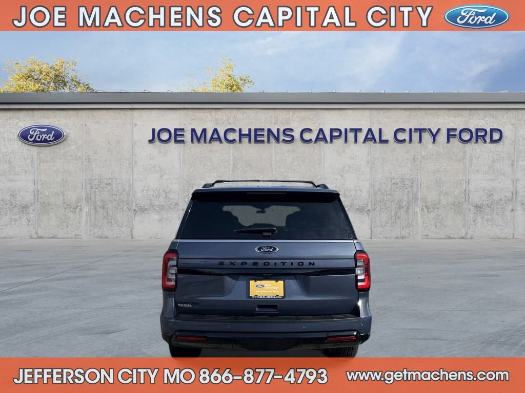 Certified 2023 Ford Expedition Limited image 9