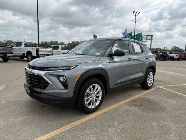 Used 2024 Chevrolet TrailBlazer LS w/ LS Convenience Package FWD image 4