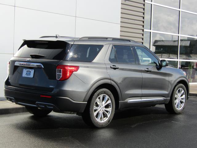 Certified 2020 Ford Explorer XLT w/ Equipment Group 202A image 9