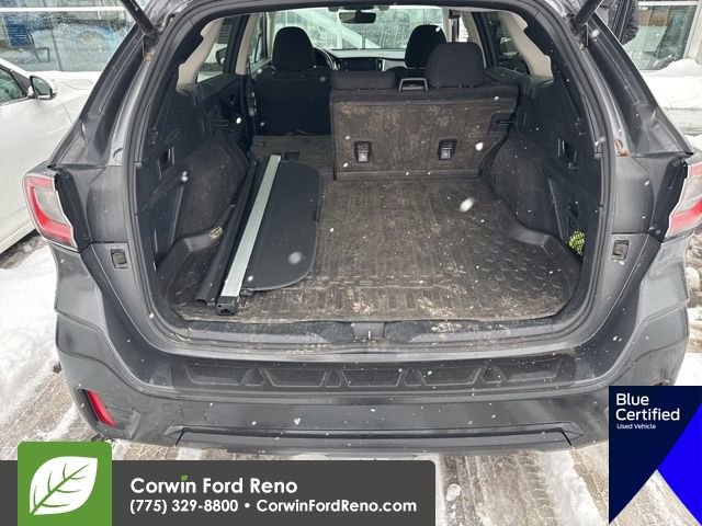 Used 2022 Subaru Outback Premium image 19