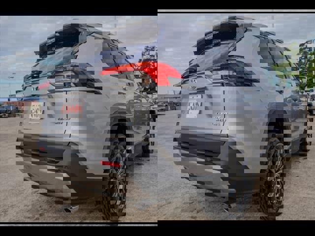 Used 2023 Toyota RAV4 Limited image 4