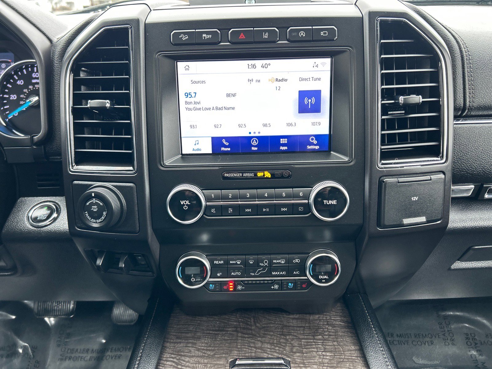 Certified 2020 Ford Expedition Limited w/ Special Edition Package image 31