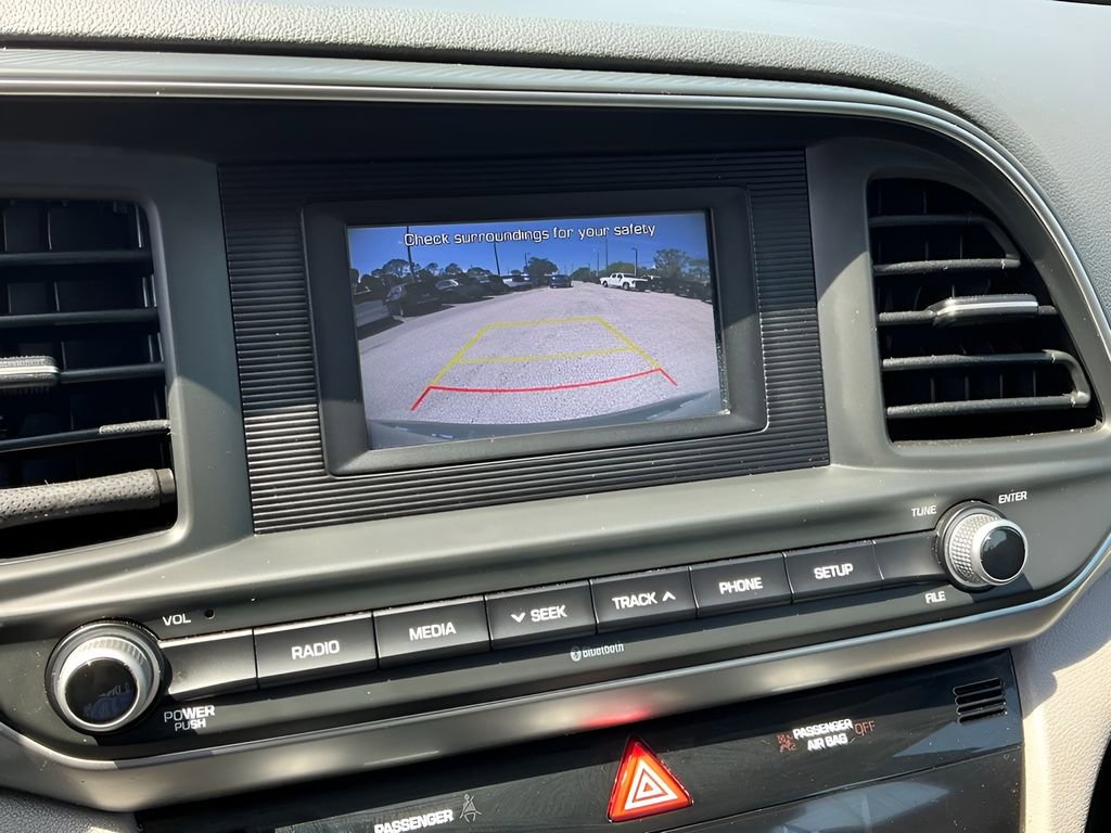 Used 2020 Hyundai Elantra SE image 33