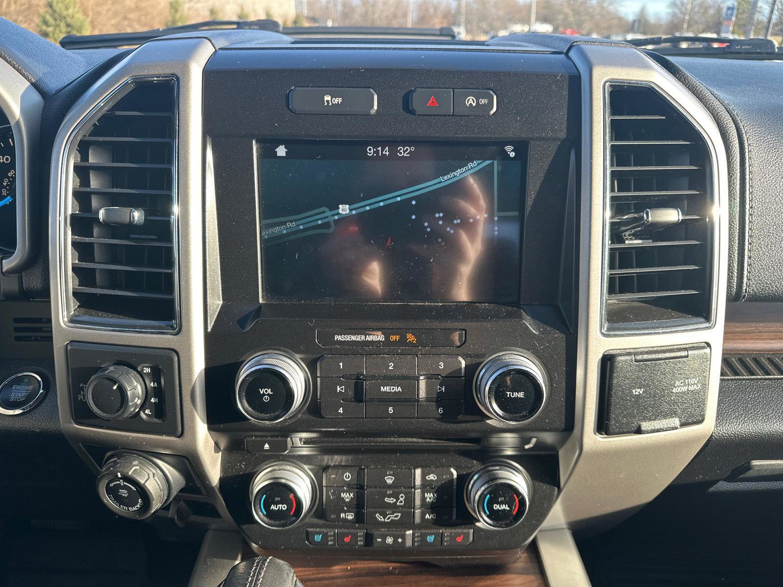 Certified 2017 Ford F150 Lariat w/ Equipment Group 502A Luxury image 15