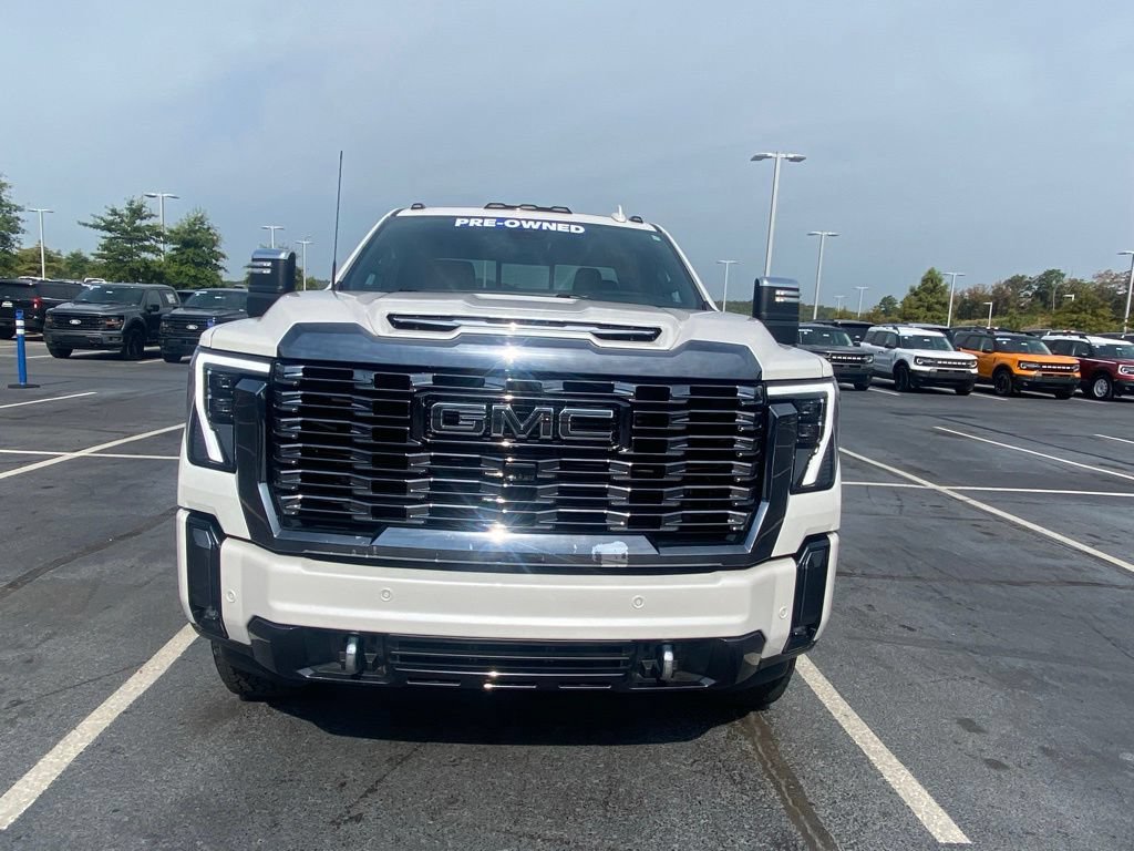 Used 2024 GMC Sierra 2500 Denali Ultimate AWD/4WD image 2