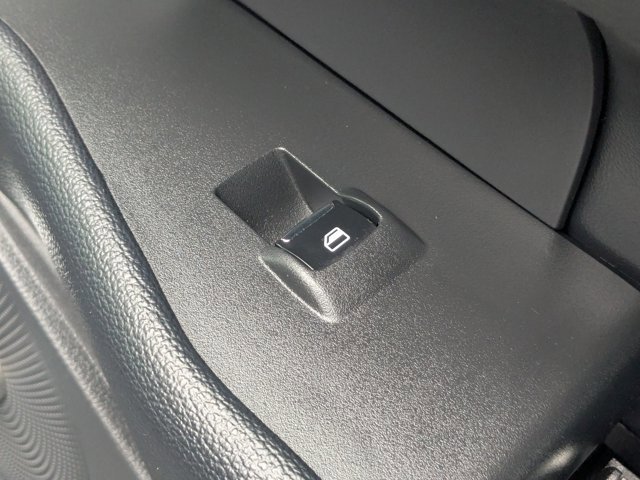 Certified 2024 Ford Expedition XLT image 36